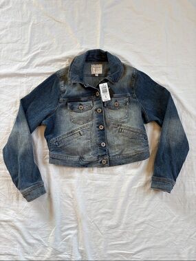 Torrid Distressed Blue Frontier Denim Crop Medium Wash Jacket NWT Womens Size 0